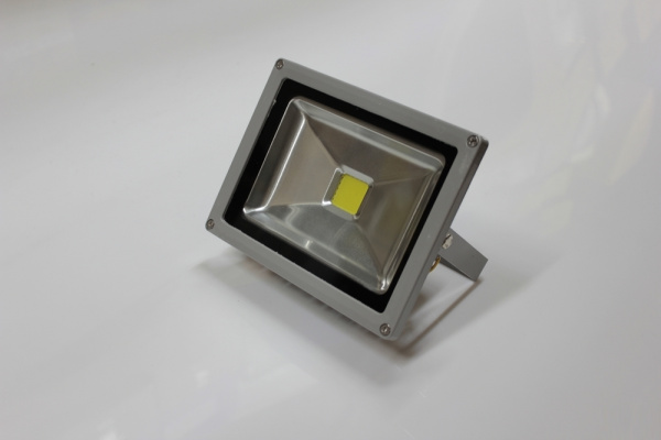 NEW TGC-20-FT-NA-B LED прожектор синий,1LED-20W,220V фото 2