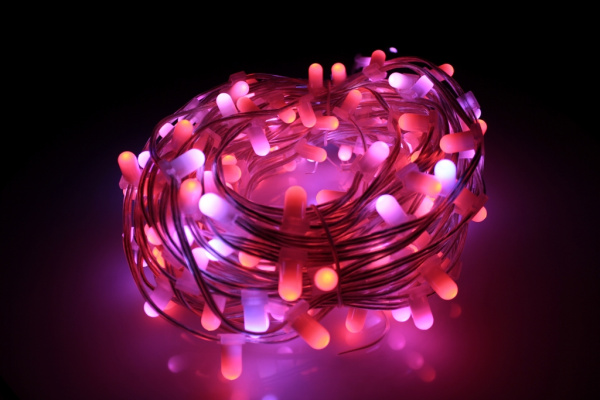 LED-LP-15СМ-30M-12V-RGB Гирлянда световая клип-лайт красные LED/RGB, 30м, колпачок, транс. Neo-Neon фото 1