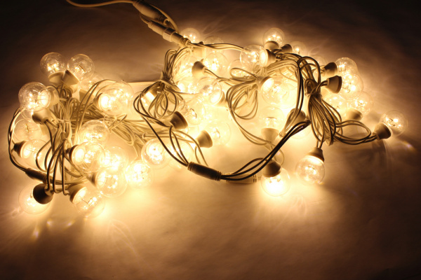 LED-2BLR-2835-20CM-10M-240V-WW/WH Гирлянда Белт-лайт 10м, IP65, 50 белых теплых ламп/белый провод фото 1
