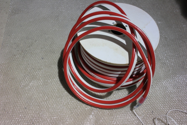 LN(C)H-FX-2W-0.5-5FT-50M-240V-R (с красной оплеткой) (продается целыми бухтами) фото 2